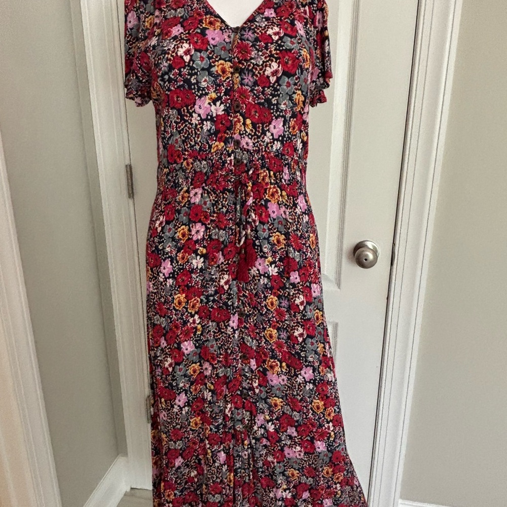 Floral V-Neck Maxi Dress